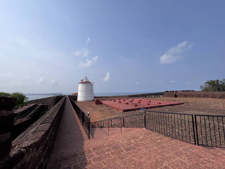 Mumbai to goa cab Mumbai to goa taxi service