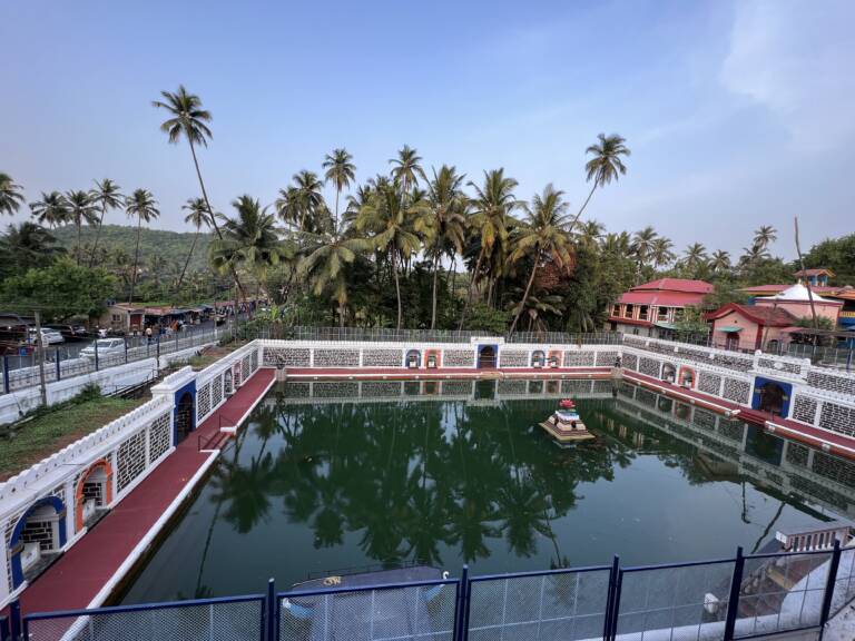 Mumbai to goa cab Mumbai to goa cab service